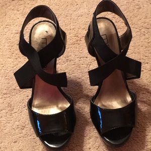 Women's size 6 Moda Spana heels